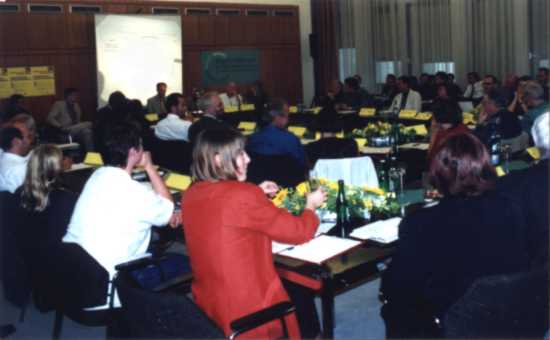 Konstituierung des Agendaforums in der IHK Berlin am 4. Juli 2000